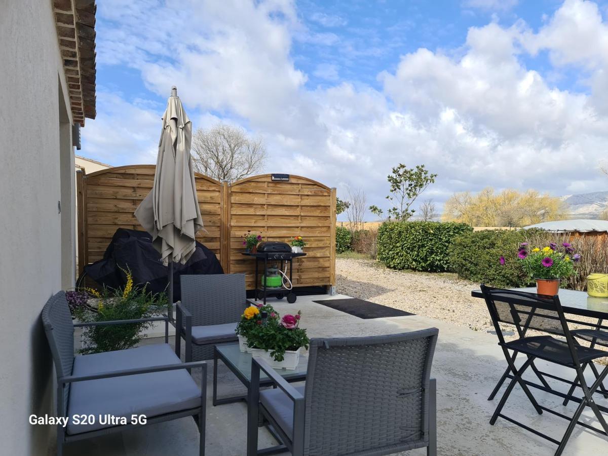 شقة Mas Gabelys Superbe Vue Sainte Victoire Jardin Terrasse Et Piscine تخي المظهر الخارجي الصورة